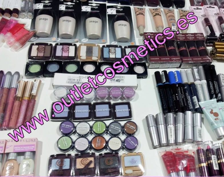 Hermanas y Mamis OUTLETCOSMETICS en nuestro ESPECIAL DIA DE LA MADRE