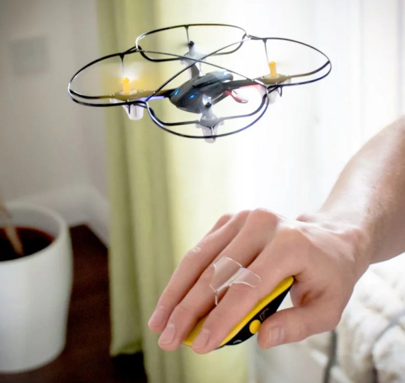 REVIEW Motion Control Drone The Test Pit