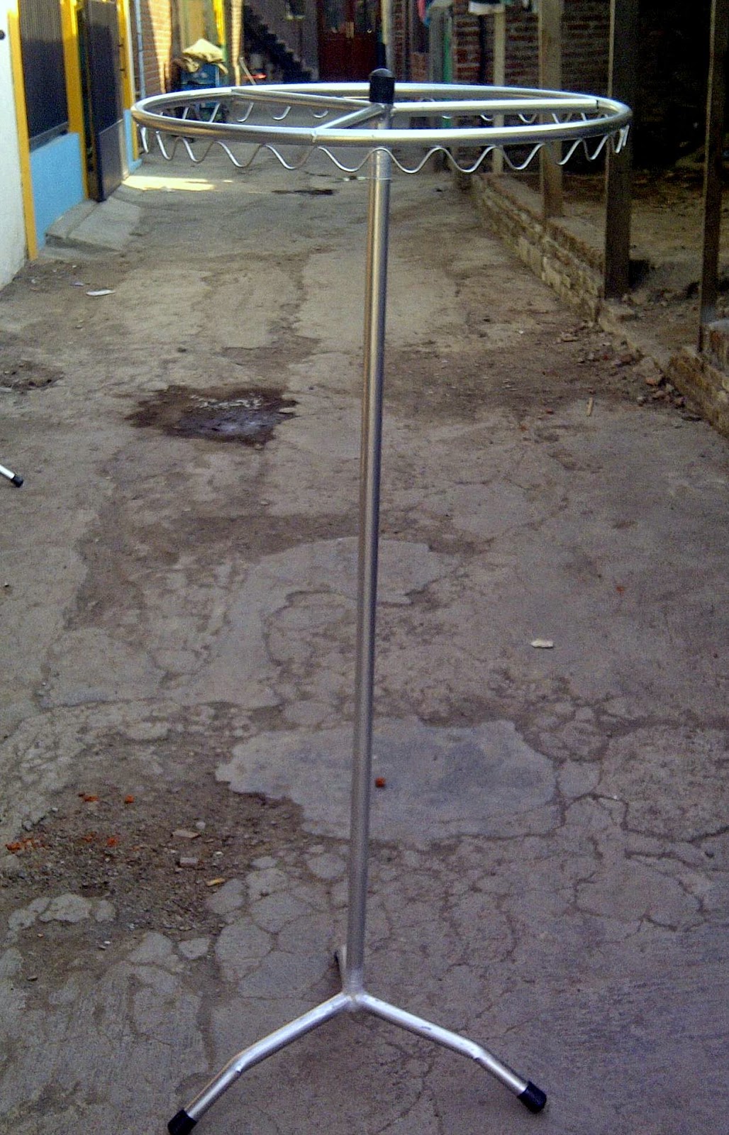 JEMURAN GANTUNG PAKAIAN JEMURAN GANTUNG BAJU