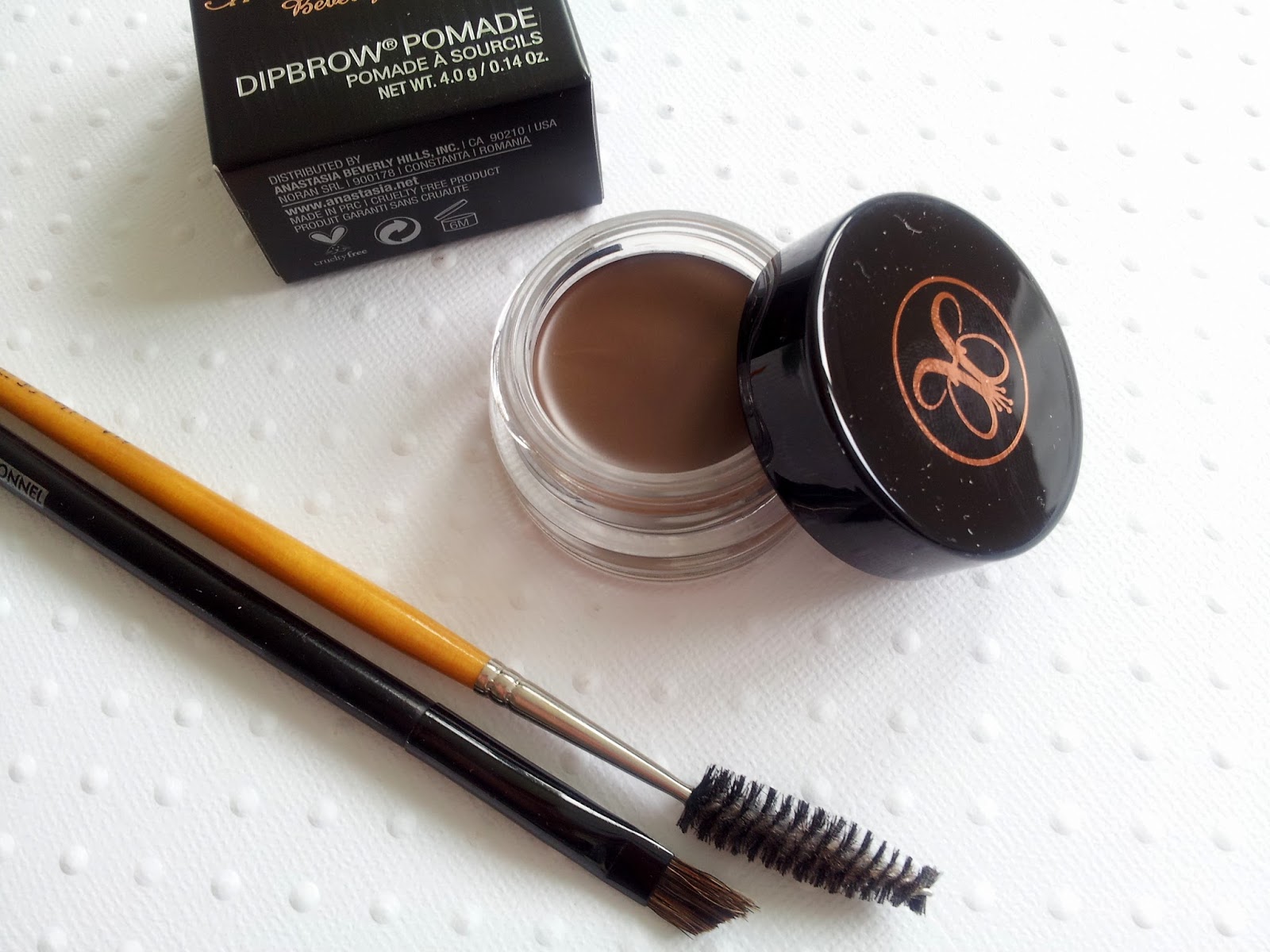 Miss beauté addict Comment retrouver des sourcils parfait grâce à Anastasia