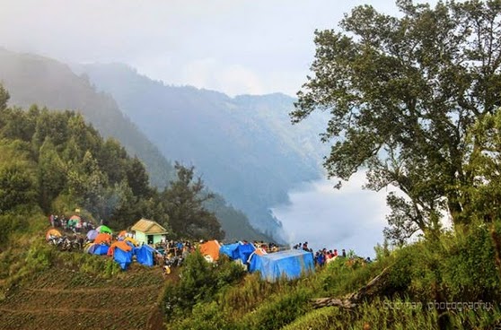 Indahnya Puncak B29 Negeri Di Atas Awan Yang Menawan ...