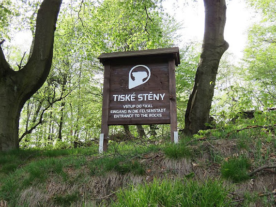 Tiské stěny.