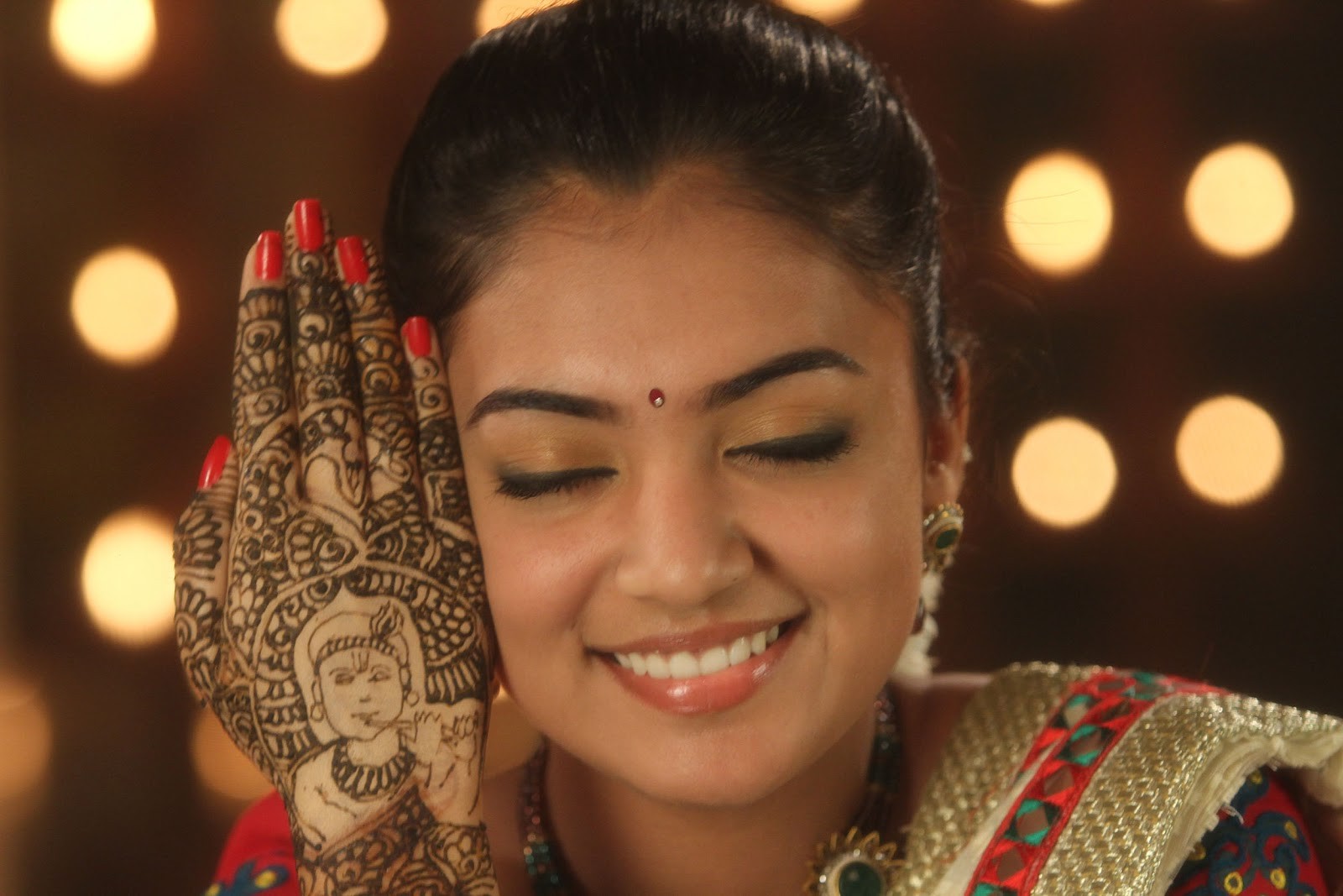 Nazriya Nazim Cute Stills from Thirumanam Ennum Nikkah | Image Actress