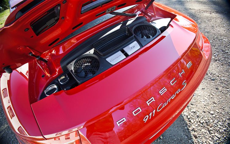 2012-Porsche-911-Carrera-S-engine-3.jpg