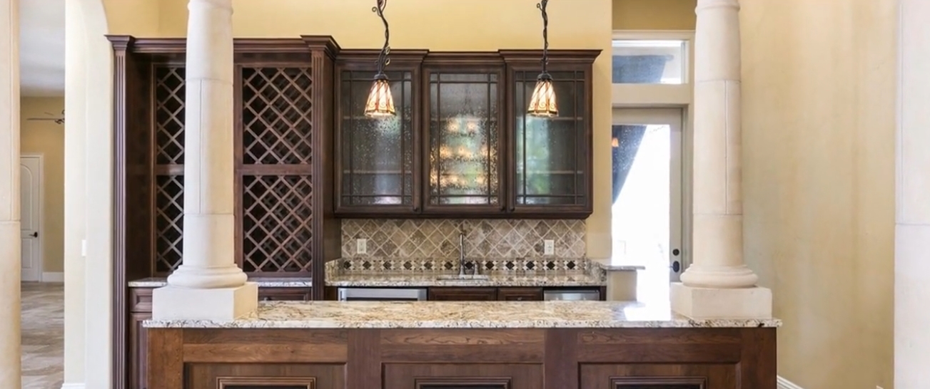 16 Photos vs. 6814 Valhalla Way, Windermere, FL Home Interior Design Tour