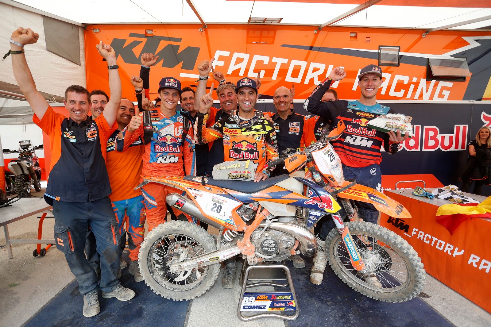 Motocross Press KTM´S ALFREDO GOMEZ WINS 2017 ERZBERGRODEO RED BULL