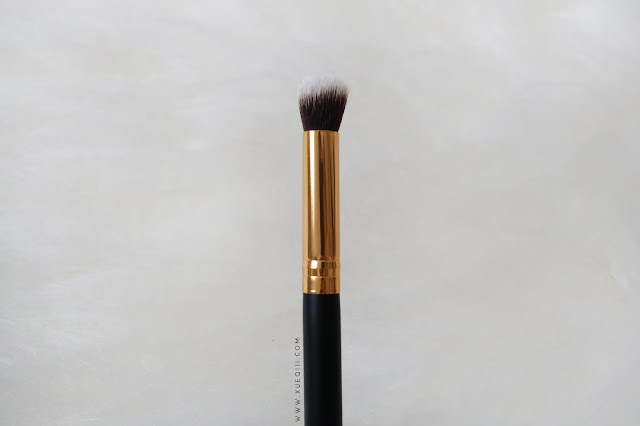 BH Cosmetics Sculpt and Blend 2 - 129 Small Round Blending Brush