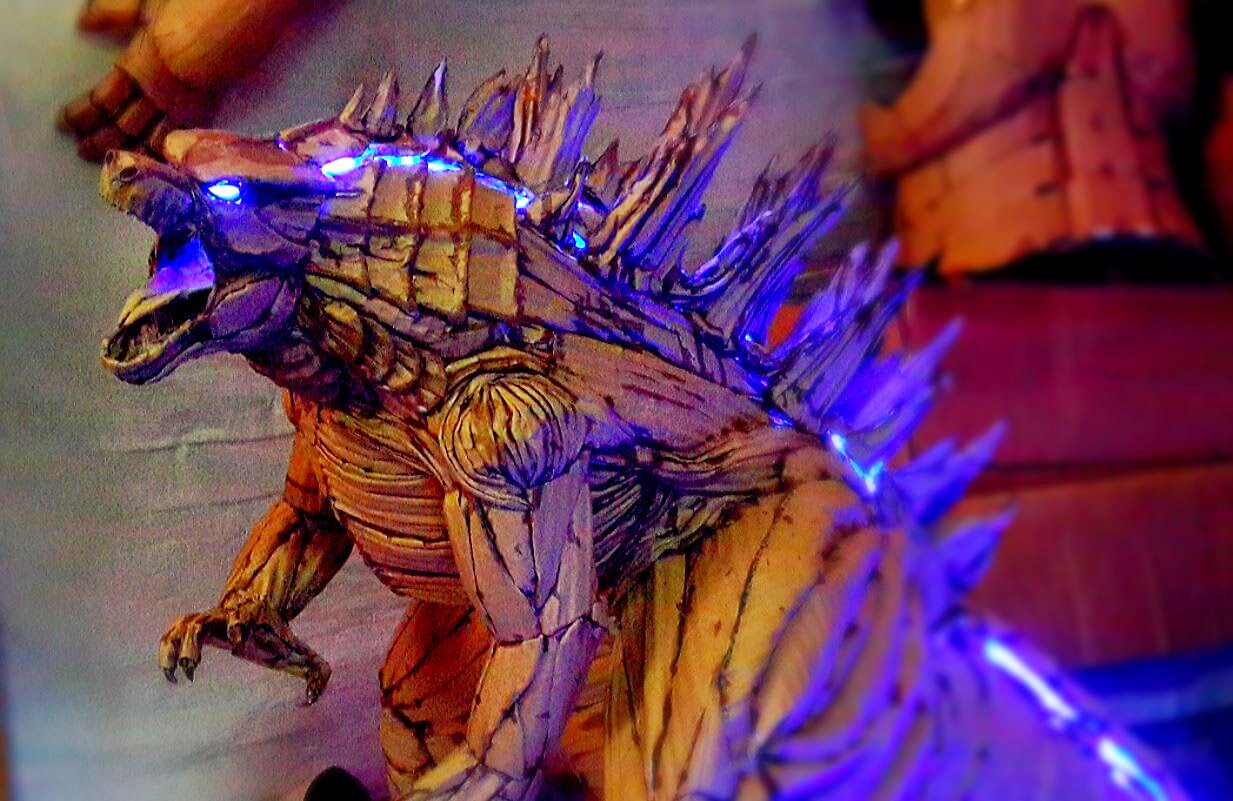 Cardboard Godzilla 2014 is Glorious