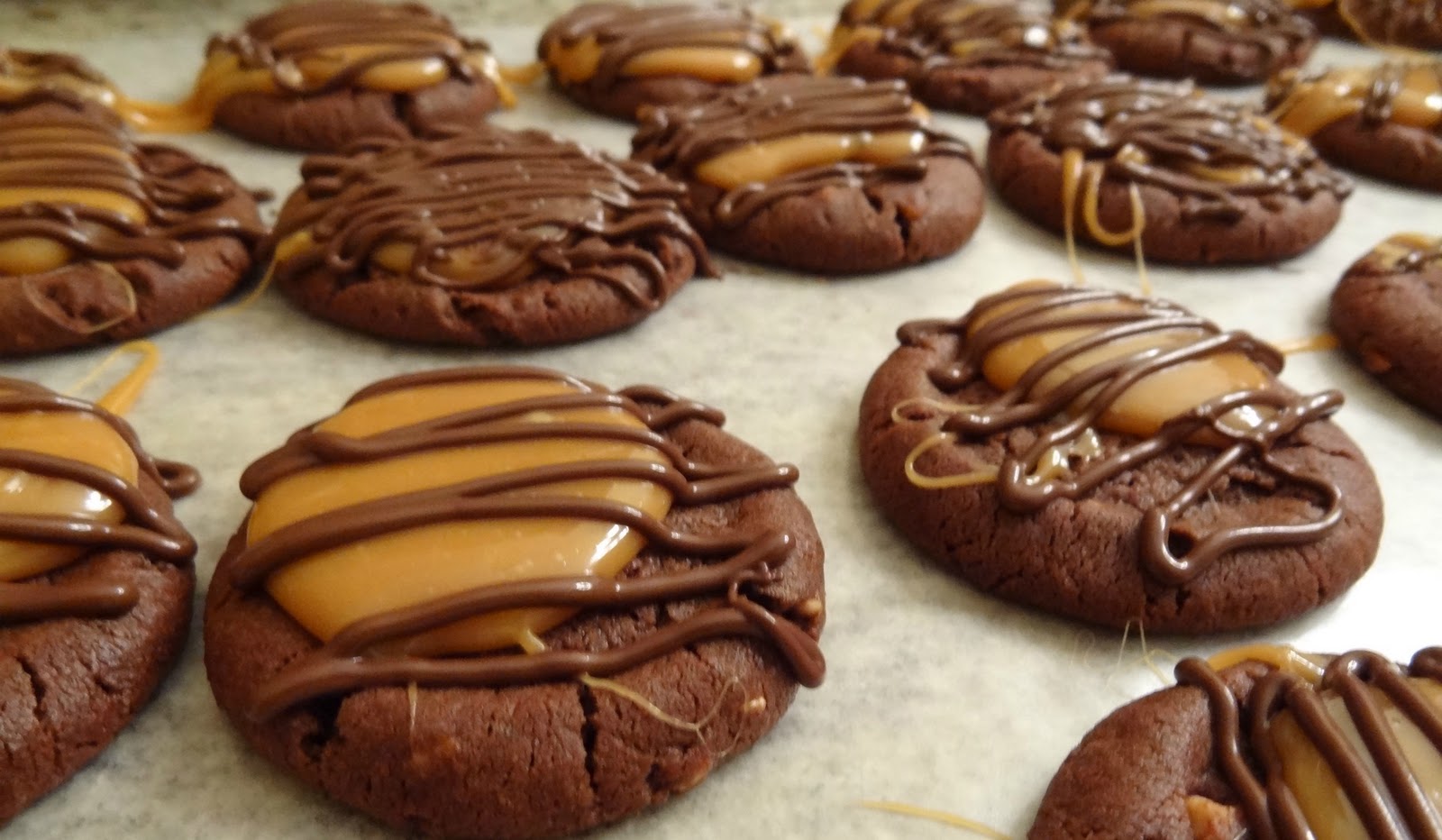 Flour De Lis: Chocolate Peanut Butter Caramel Cookies