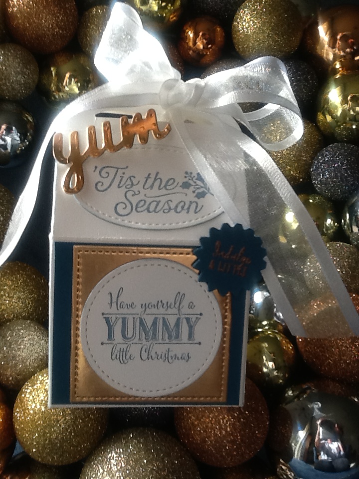 Meakly Made: AWH Blog Hop: It's beginning to look a lot like Christmas!