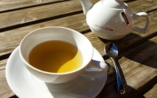 El té blanco contiene antioxidantes 