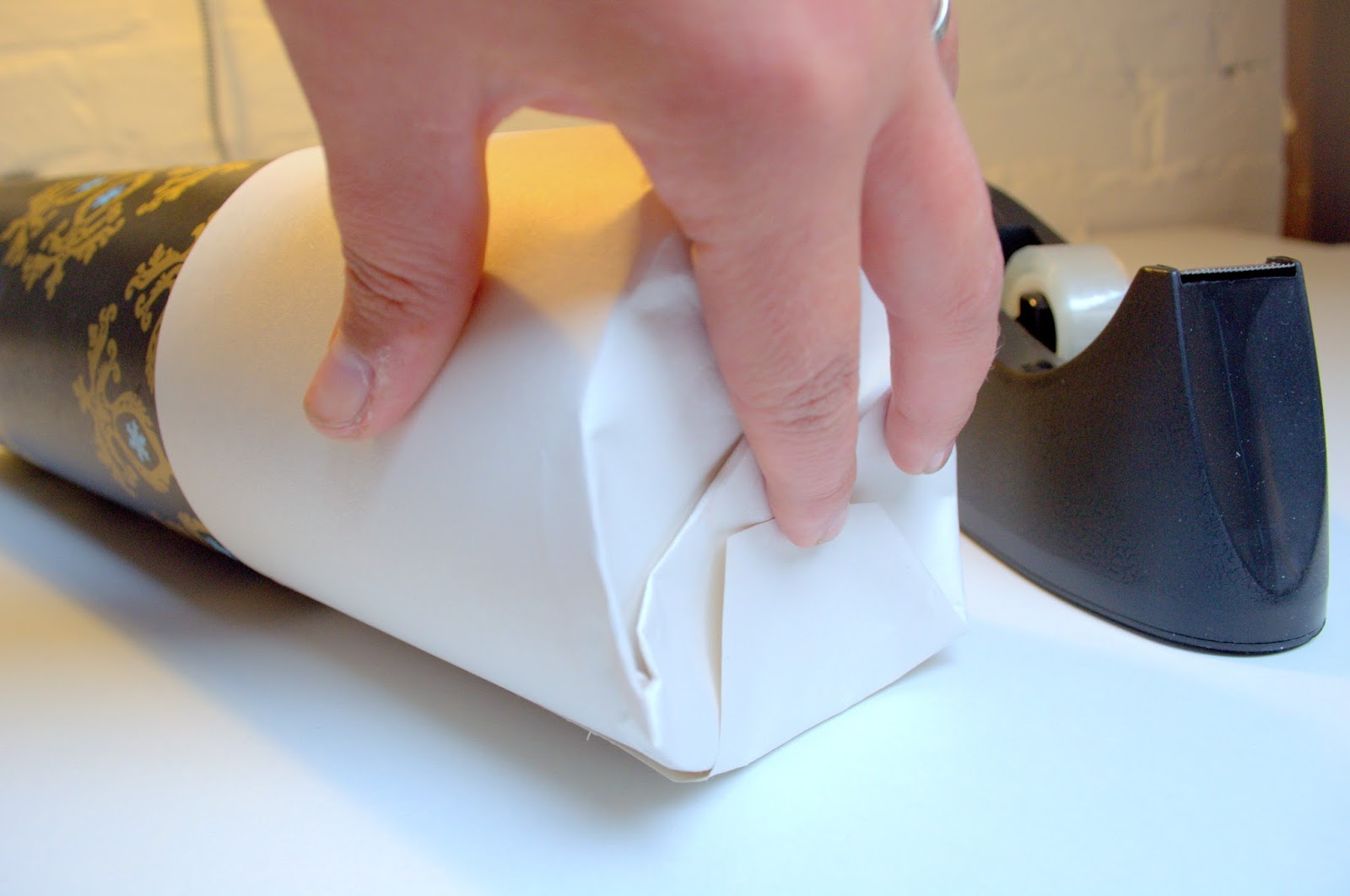 nostalgiecat DIY paper plant pot