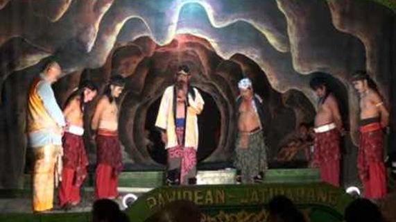 Casipan, Maestro Pelukis Kelir yang Setia Menjaga Nafas Sandiwara Indramayu