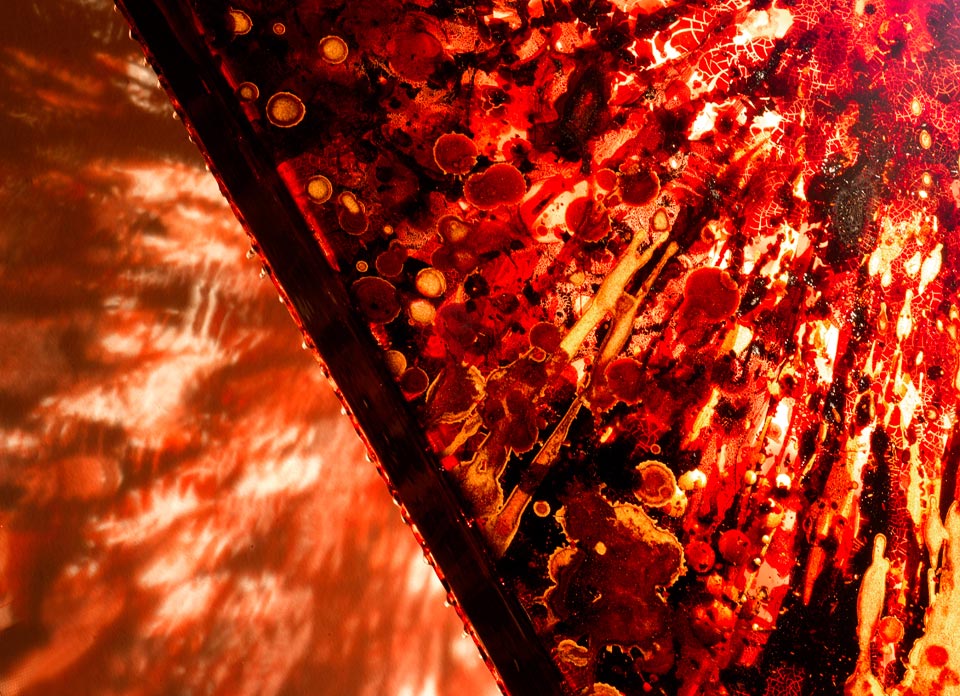 Мир крови 2. Картины Джордана Иглза. Современное искусство кровь.