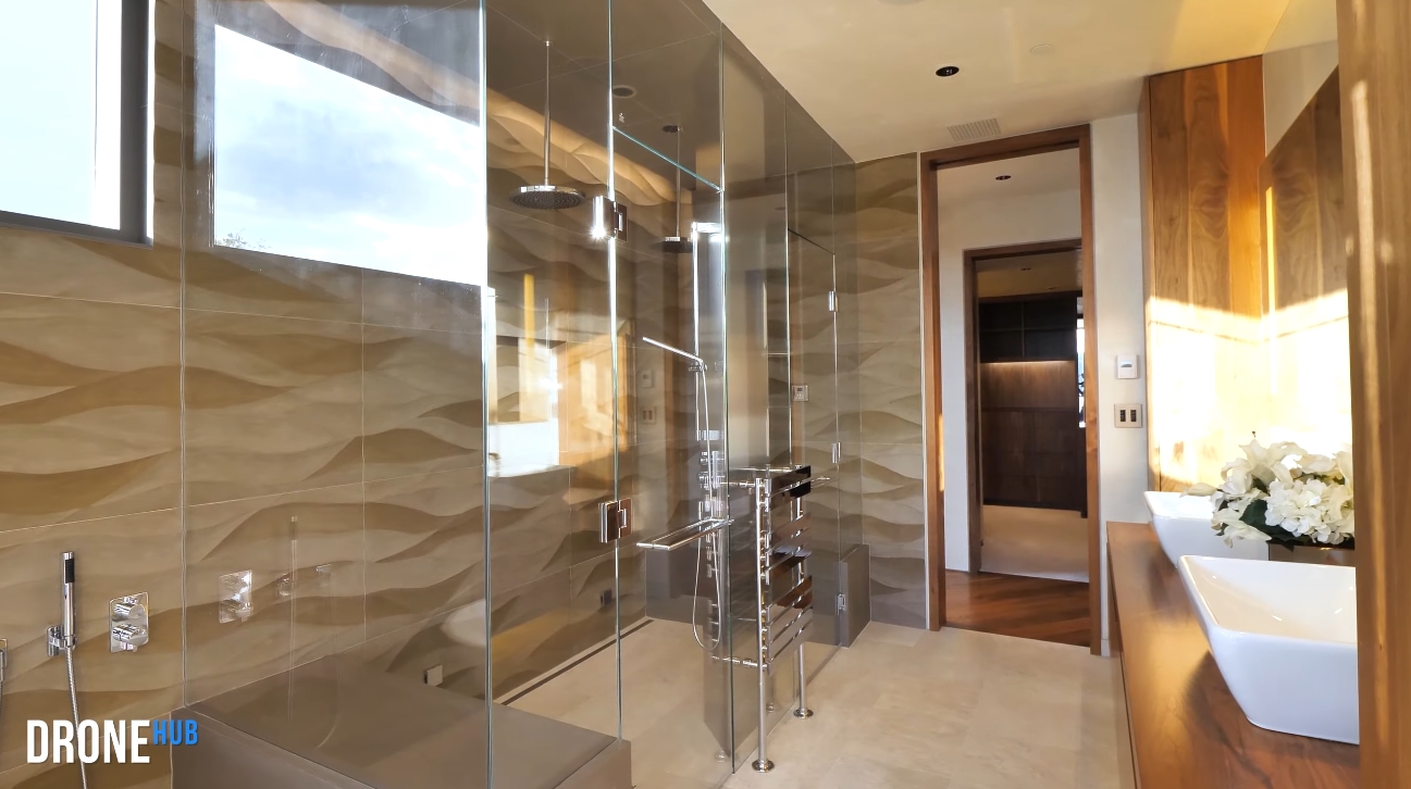 55 Photos vs. Luxury Modern Telluride Colorado Mountain Estate Interior Design Tour