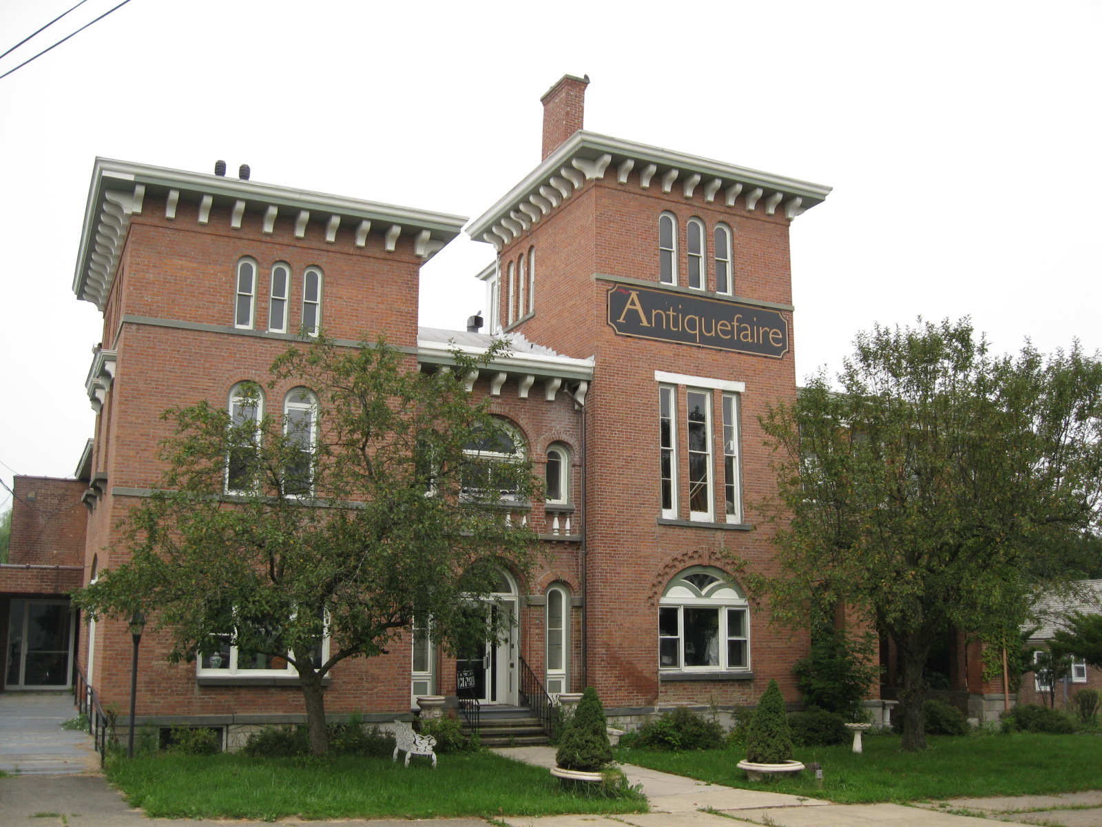 The Picturesque Style Italianate Architecture The William Terry House