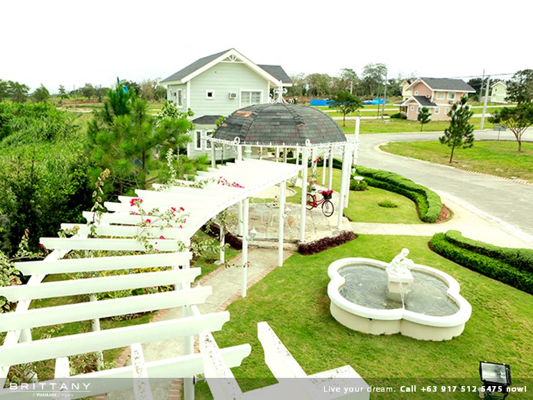 Landscape PArks and Playground at Promenade