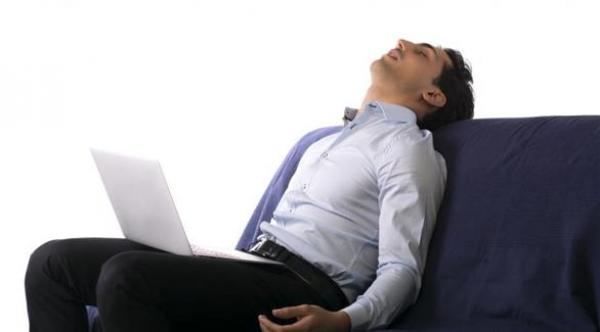 كثرة الجلوس تقتل القلب بـ 5 طرق تهمك معرفتها 