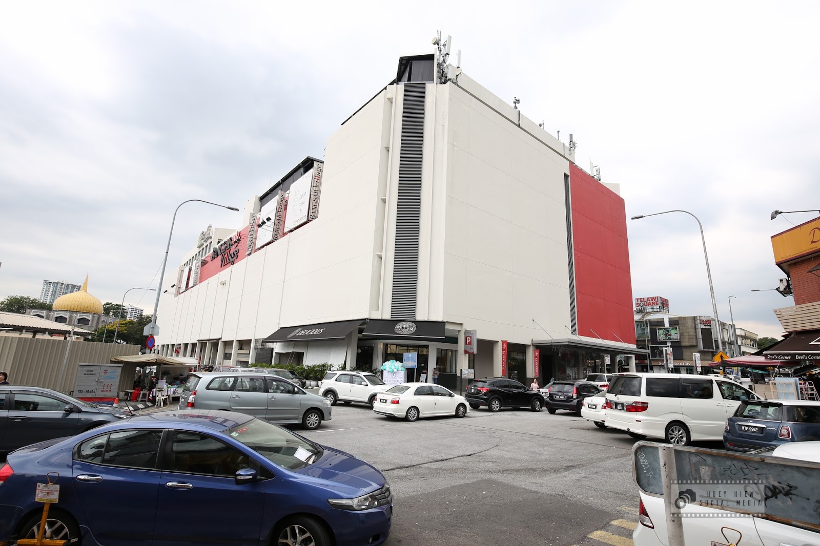 The Socialisters Huey Hiew Delicious Restaurant and Bar Bangsar