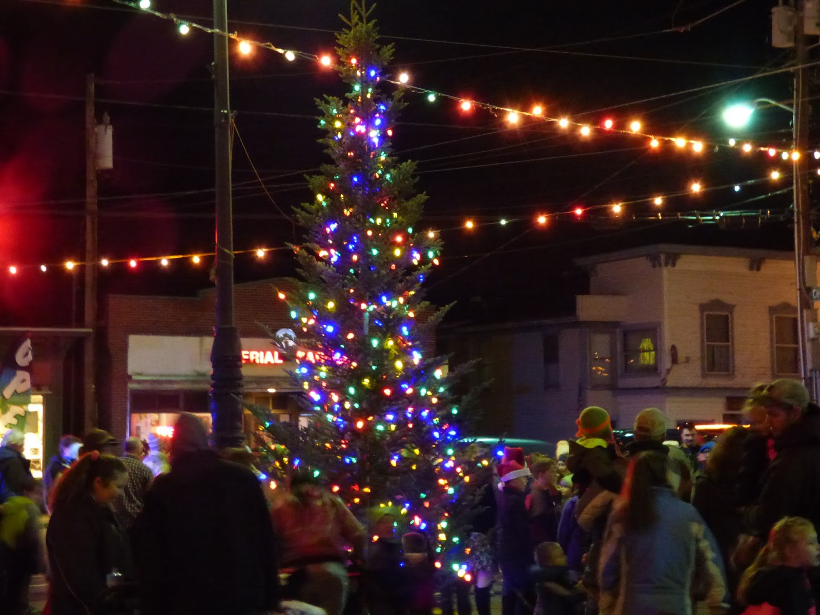 Holiday ActivityFarmington Holiday Tree Lighting Ceremony December 1st