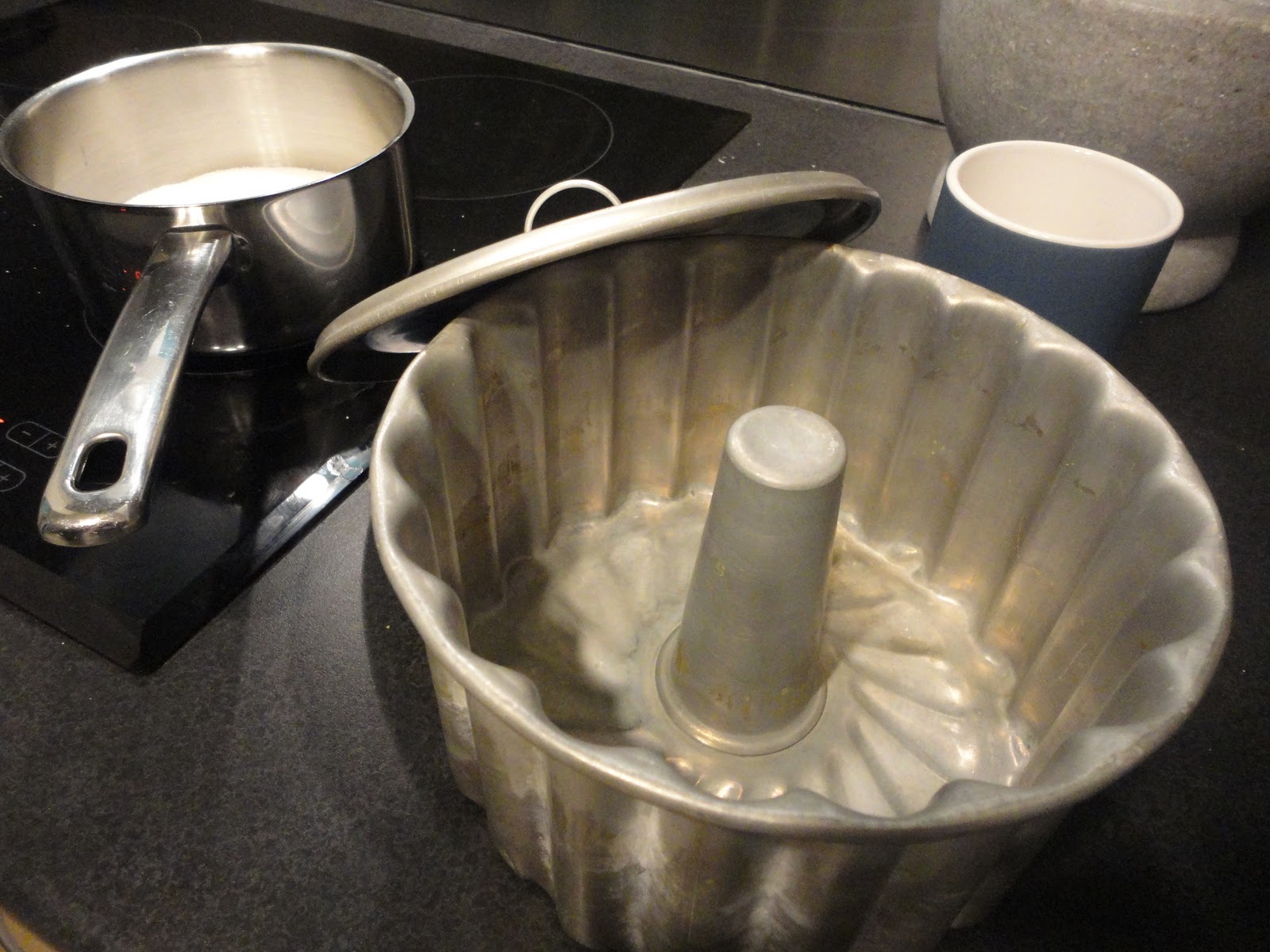 COLOURFULWORLD October 2011