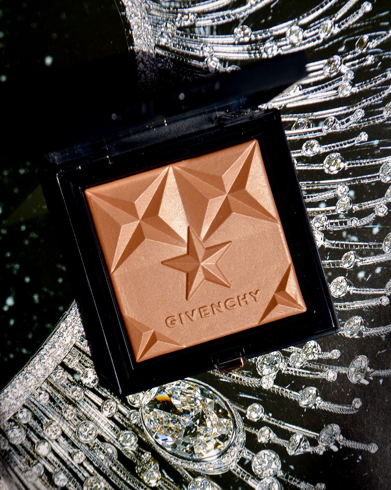 Givenchy Les Saisons Healthy Glow Bronzer Extreme Saison Review