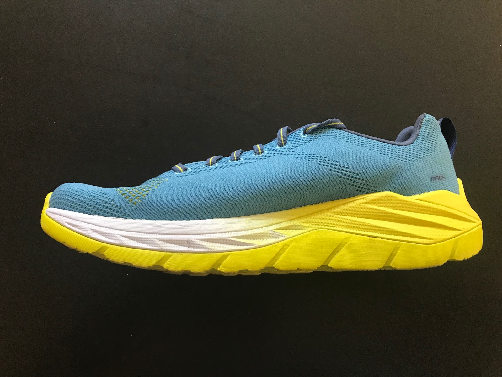 hoka one one cavu