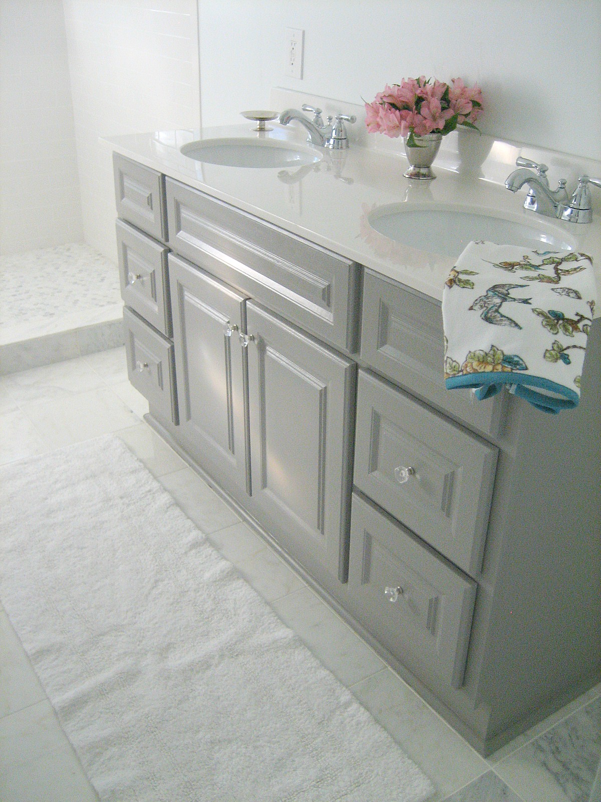 Ten June: {DIY} Custom Bathroom Vanity