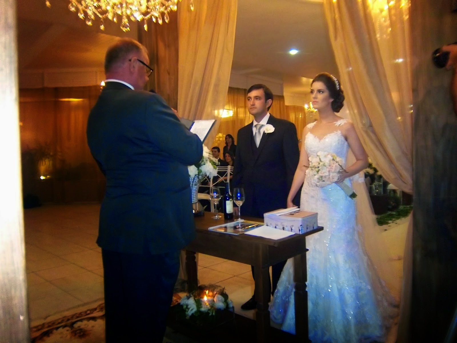 CELEBRANTE DE CASAMENTOS WALDIR CELEBRAÇÃO PERSONALIZADA