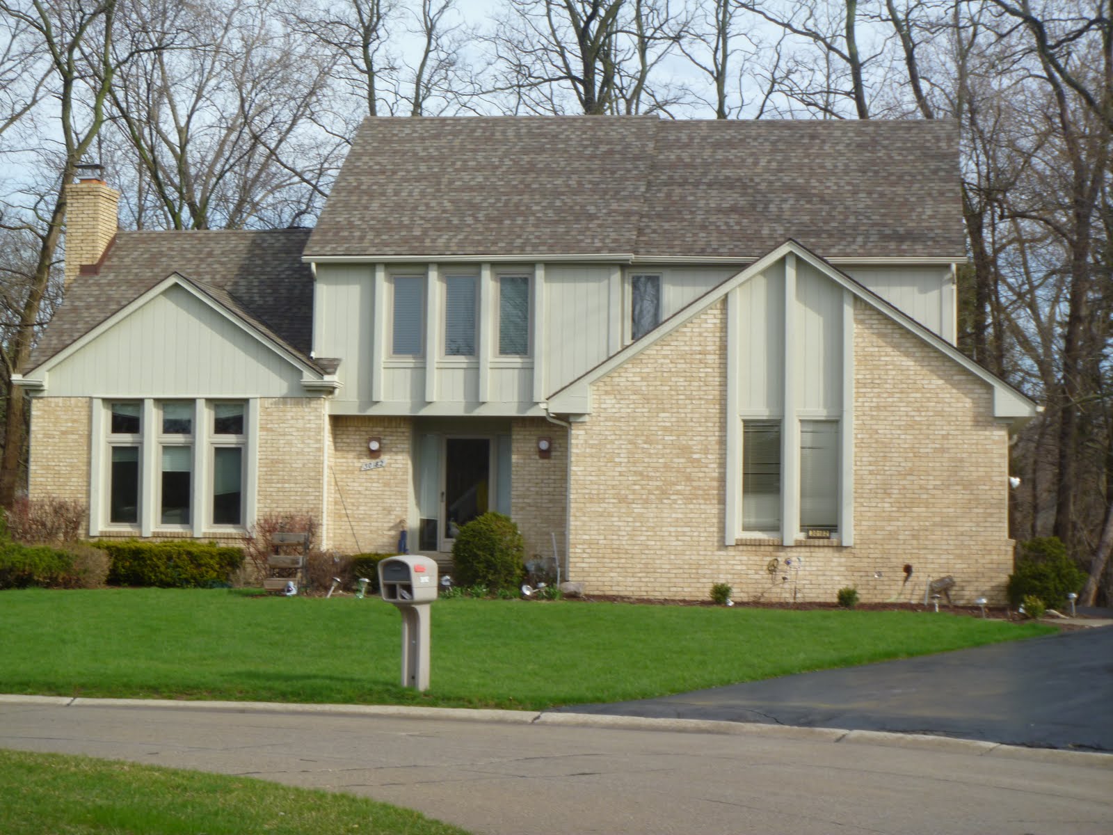 Homes for Sale in Farmington Hills MI Blog Subdivision Three Oaks