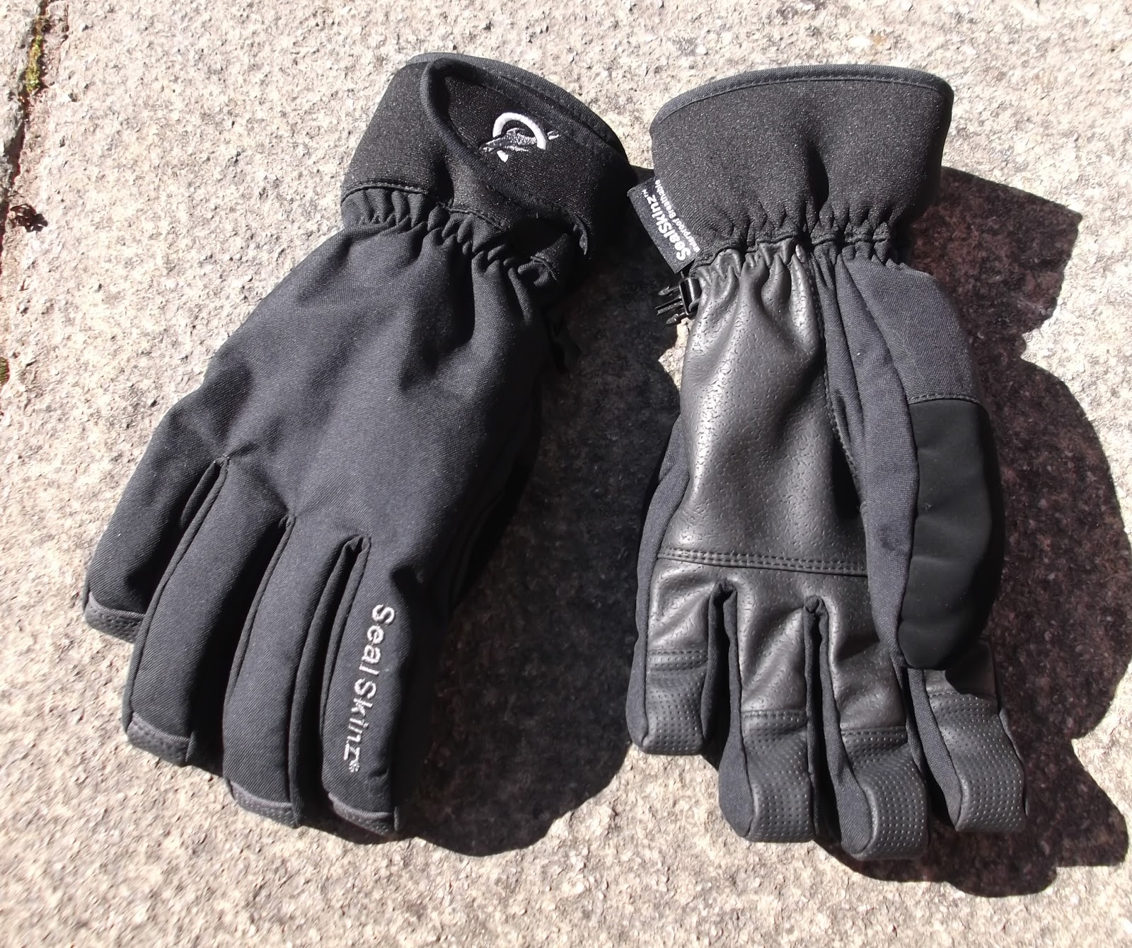 Fell Finder SealSkinz Winter Gloves Review