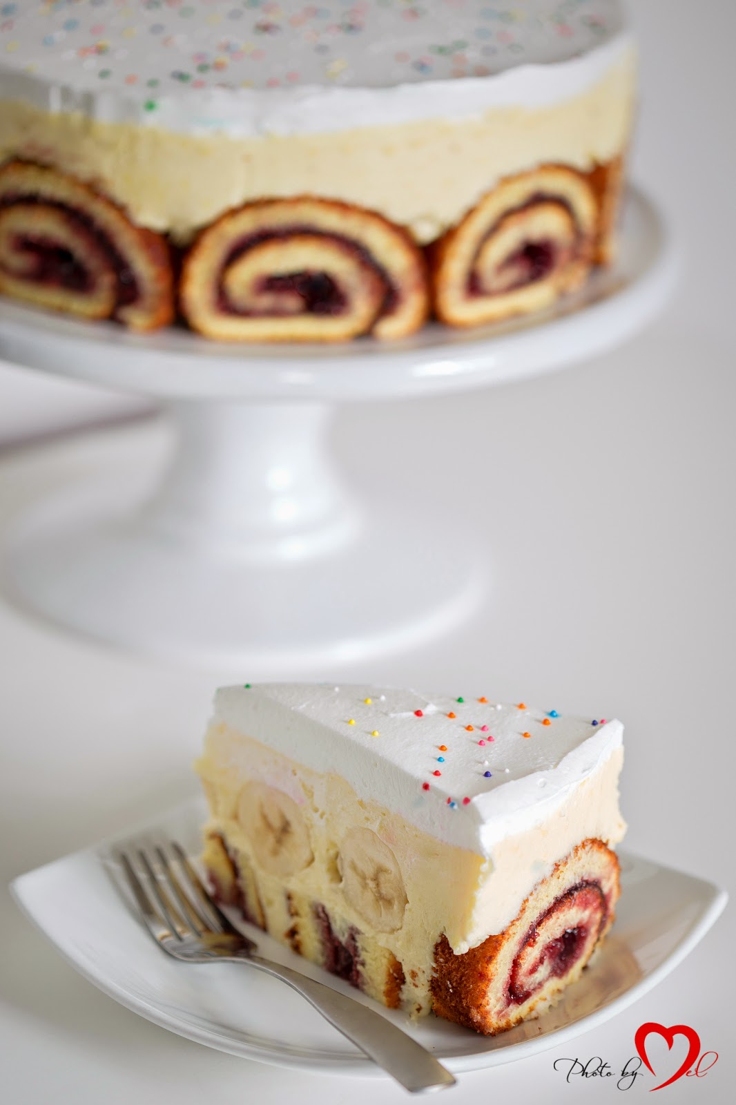 Cafe Chocolada Banana roll cake