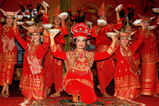 seni tari: tari piring