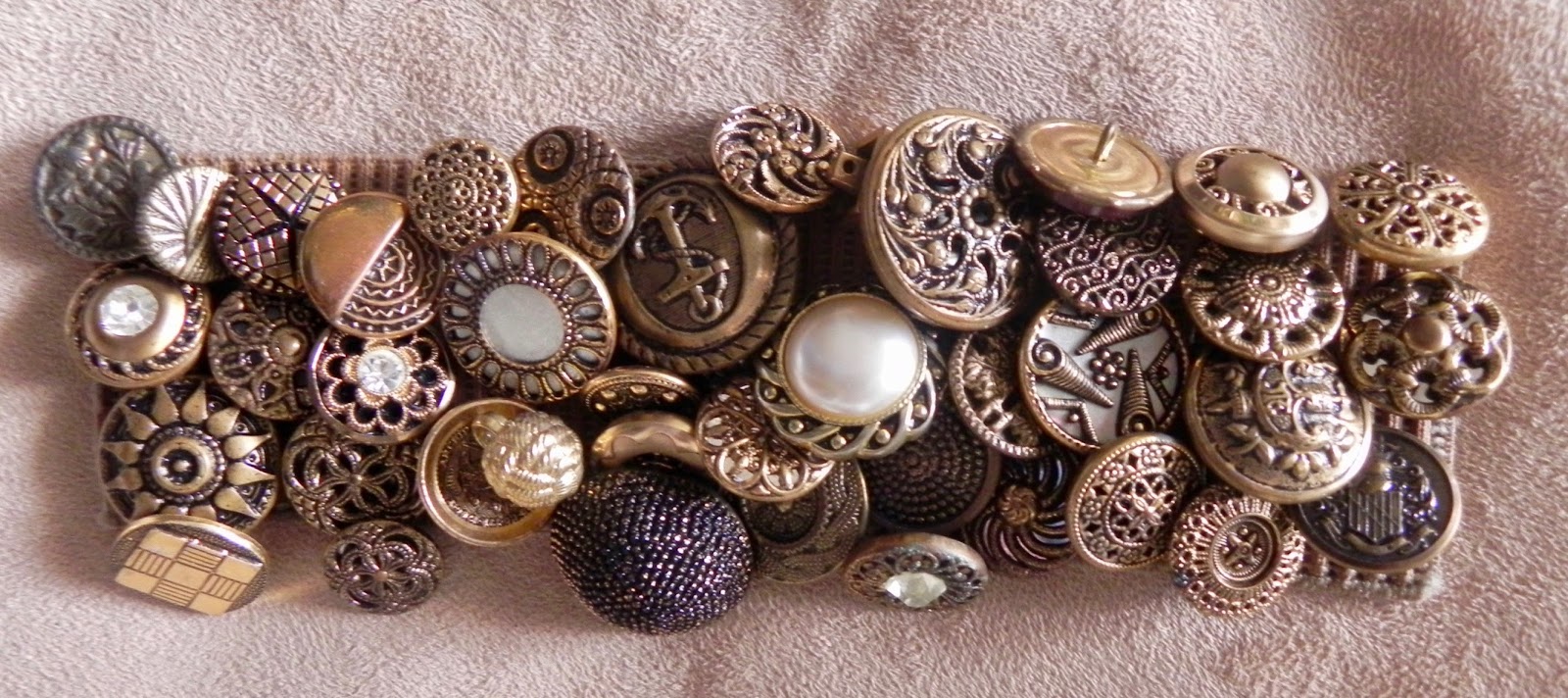 Summerland Cottage Studio Treasured vintage button collection