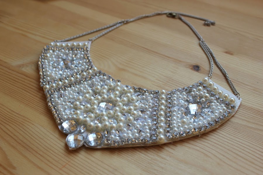DIY Collar de perlas y piedras Swarovski