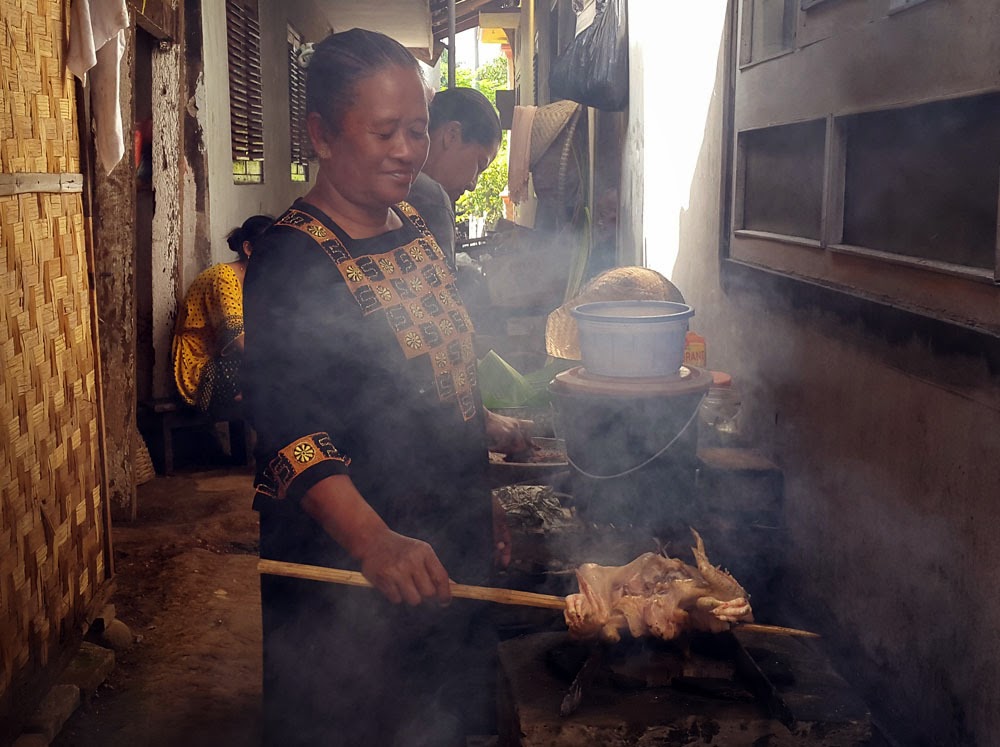 Cara membuat Pecel Pitik khas Banyuwangi.