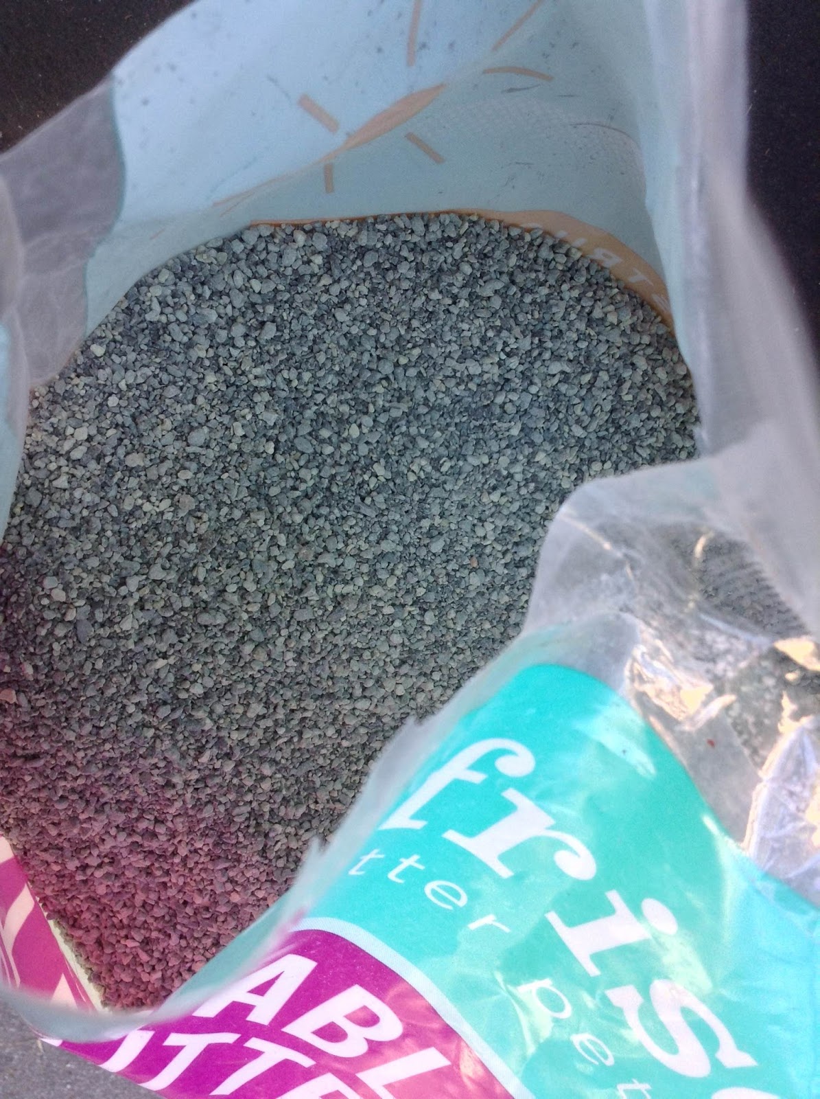 My Dog Says Woof! Product Review Frisco Scoopable Cat Litter