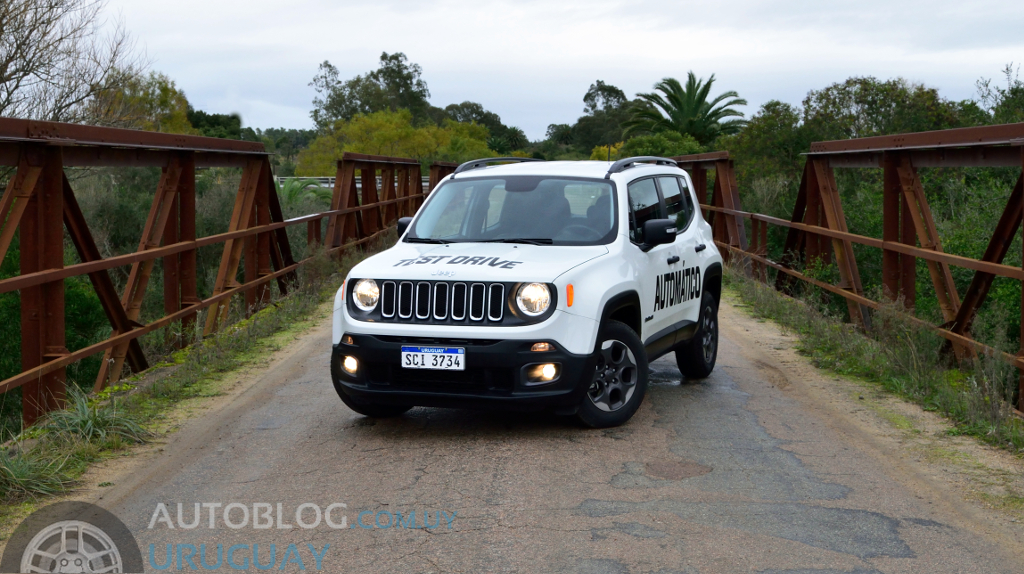 Autoblog Uruguay : Contacto: Jeep Renegade Sport  AT6