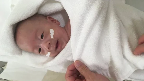  World's smallest baby boy sent home after months in Tokyo hospital, Japan, News, World, Birth, Baby, hospital, Health, Treatment, Doctor