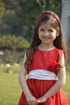 Smiling munni photo in red dress