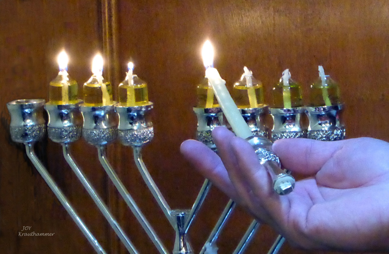 TEMPLE MENORAH & CHANUKIAH TEMPLE MENORAH