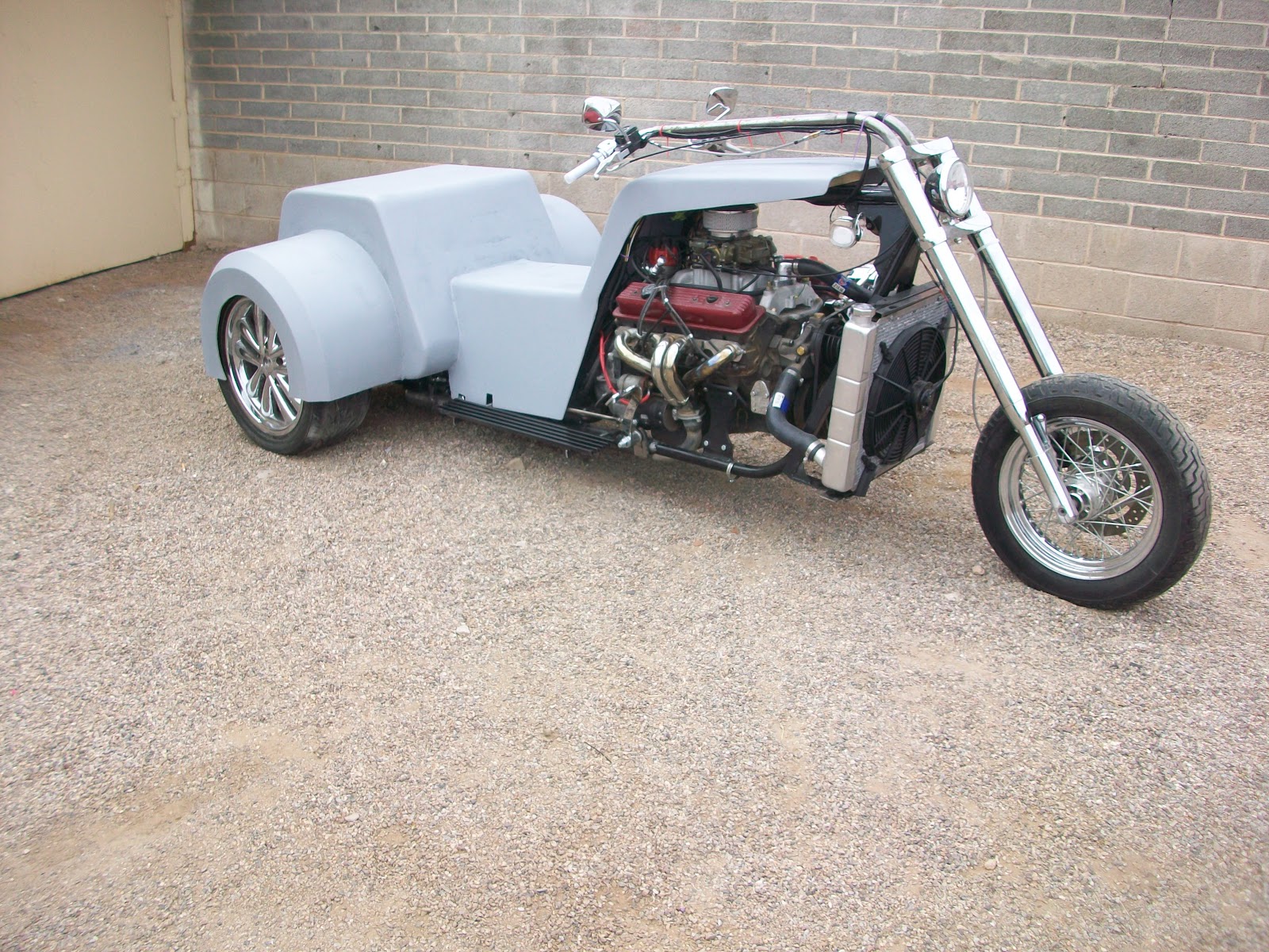 Lazareth amb12 Trike