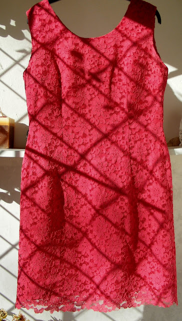 Rochie din dantela guipure