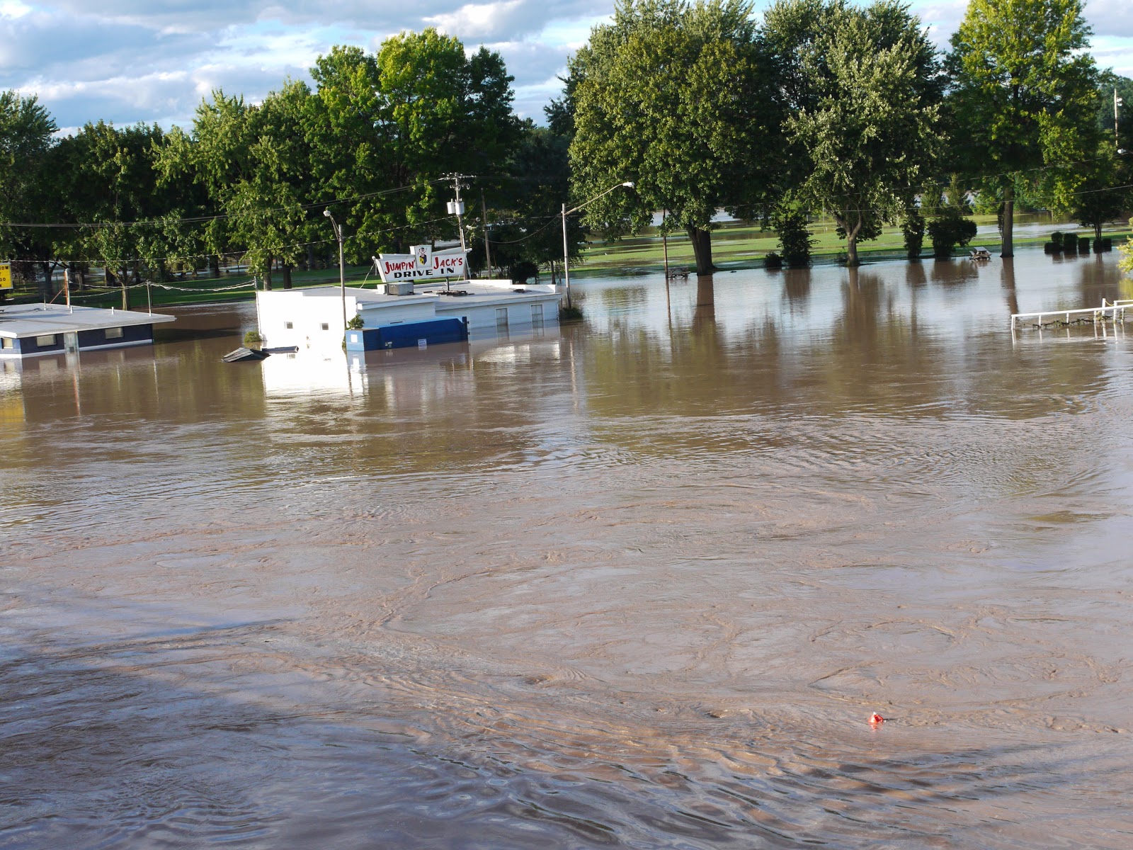 Schenectady photographs Mohawk River flooding