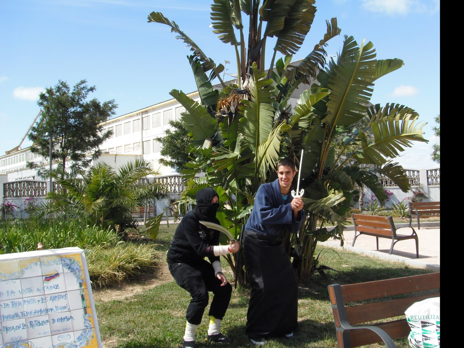 Anyelopolis: I concurso de juegos de la mesa redonda