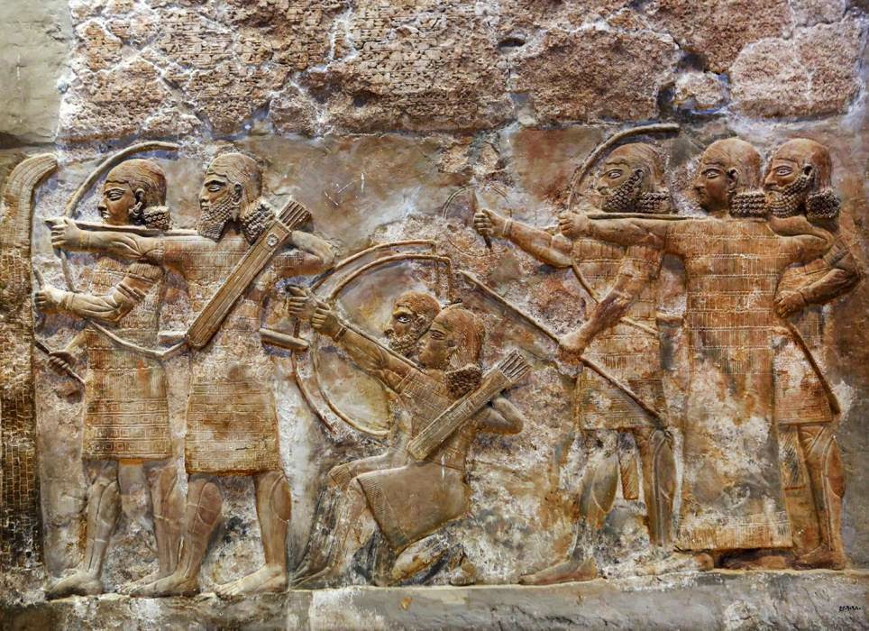 Militants threaten ancient sites in Iraq, Syria