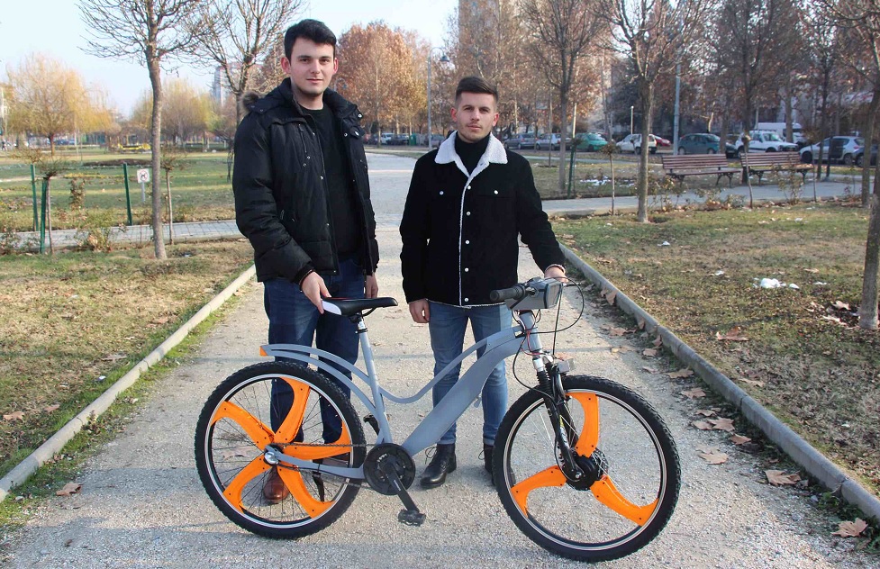 Macedonian students invented the electric bike that purifies the air