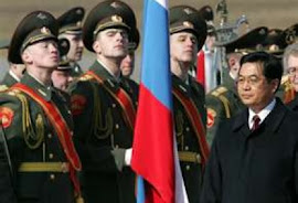 Rússia e China alertam após ameaça à Síria