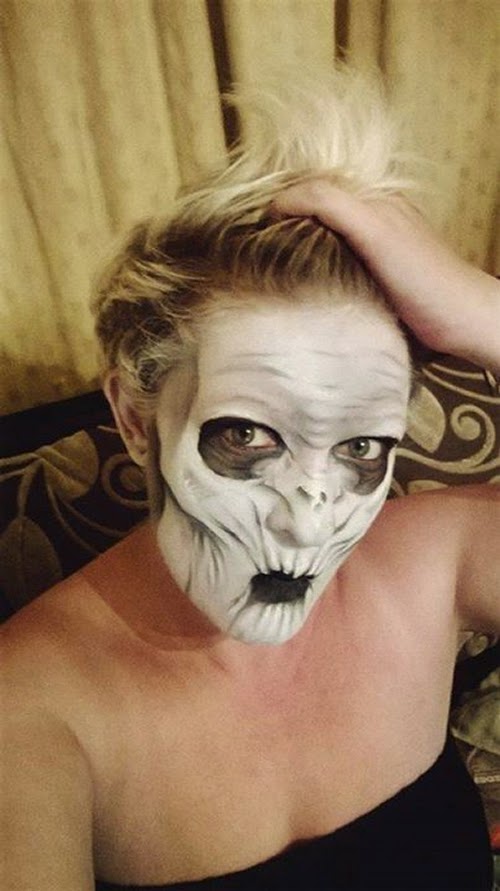 25-Nikki-Shelley-Halloween-Changing-Faces-Body-Paint-www-designstack-co