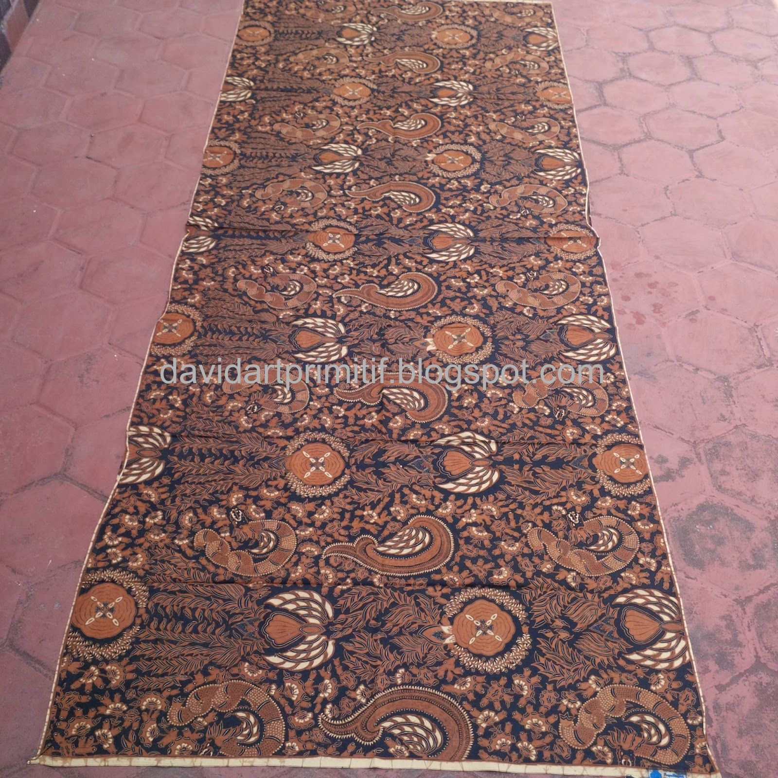Art & Primitif: Batik Tulis Ibu Puspaningrat Motif Naga